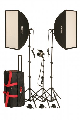 Smith-Victor KSBQ-2600 1100W Pro Soft Box 3-Light Kit w/Accent Light