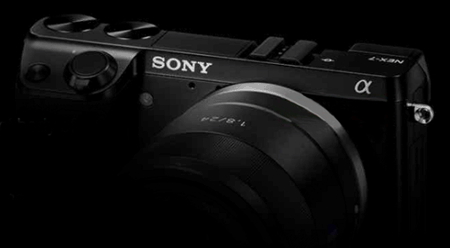 Sony NEX-7 Front