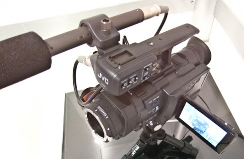 JVC 4K-9