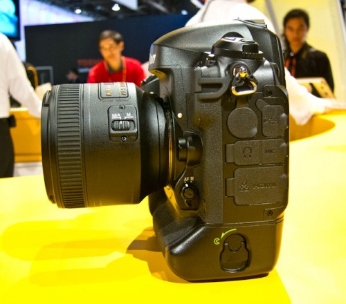 Nikon D4-26