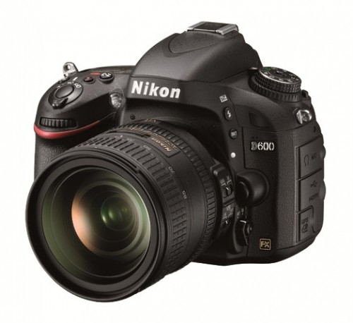 D600_24_85_front34l_KM.low