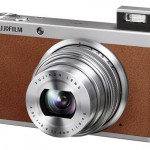 Fuji-XF1-flash