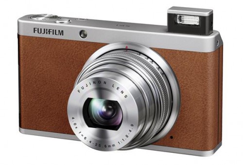 Fuji-XF1-flash